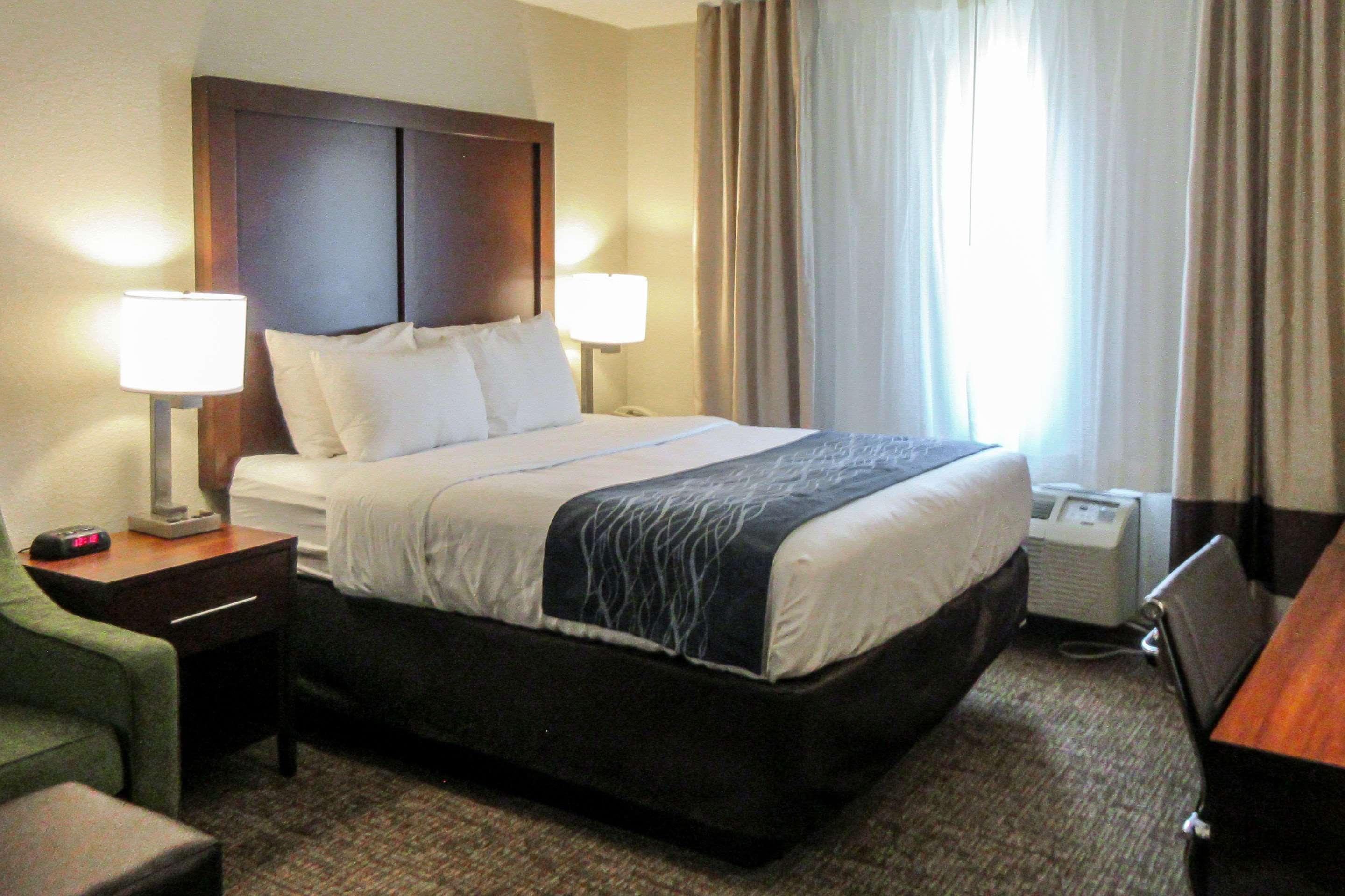 Comfort Inn & Suites Pueblo Ngoại thất bức ảnh
