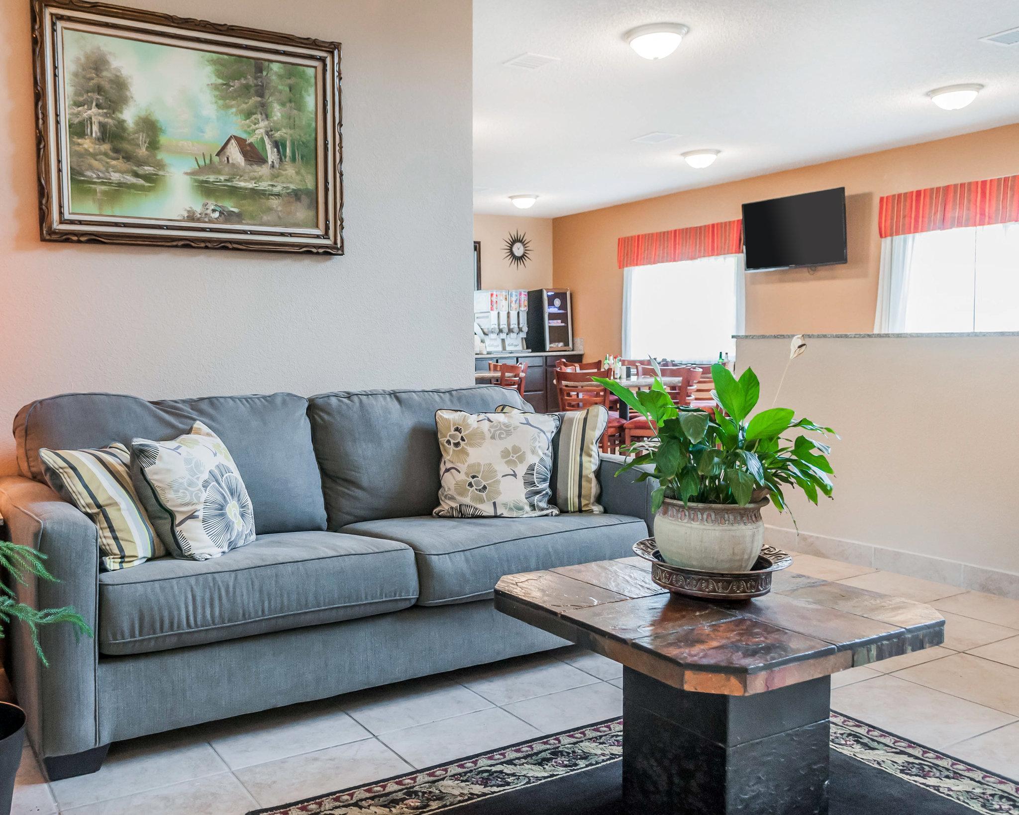 Comfort Inn & Suites Pueblo Ngoại thất bức ảnh