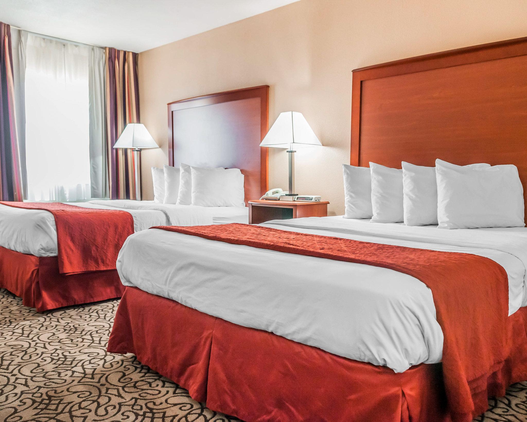 Comfort Inn & Suites Pueblo Ngoại thất bức ảnh