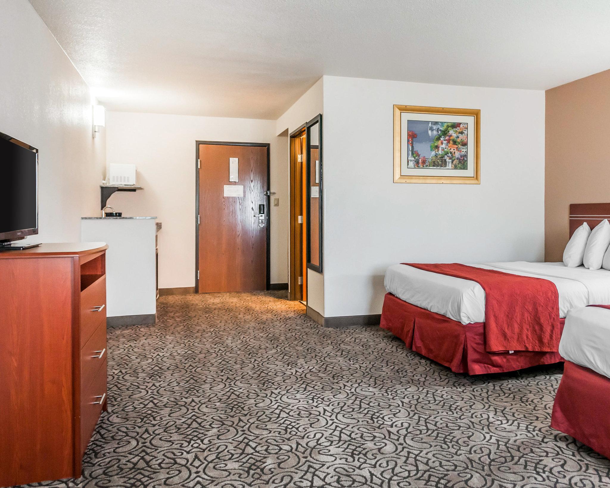 Comfort Inn & Suites Pueblo Ngoại thất bức ảnh