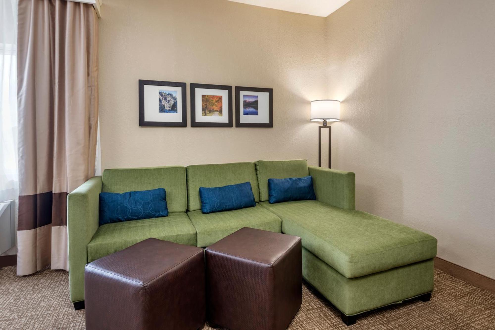Comfort Inn & Suites Pueblo Ngoại thất bức ảnh