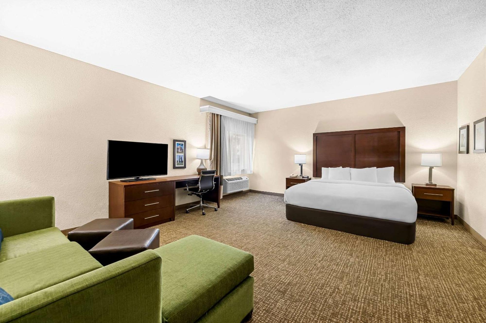 Comfort Inn & Suites Pueblo Ngoại thất bức ảnh
