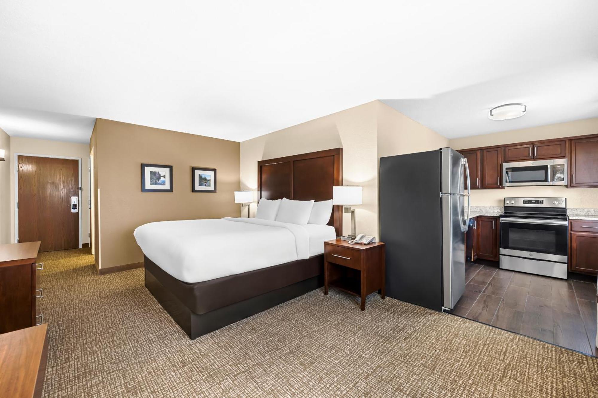 Comfort Inn & Suites Pueblo Ngoại thất bức ảnh