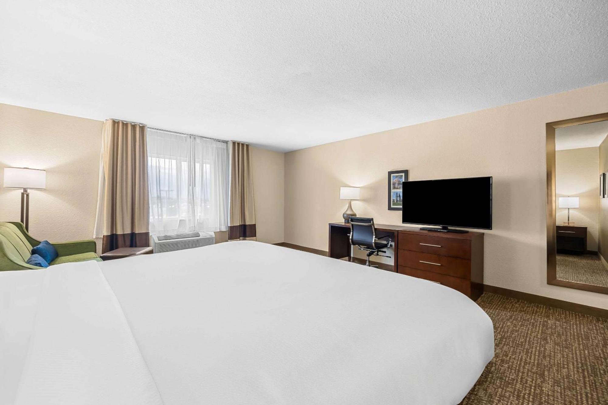 Comfort Inn & Suites Pueblo Ngoại thất bức ảnh