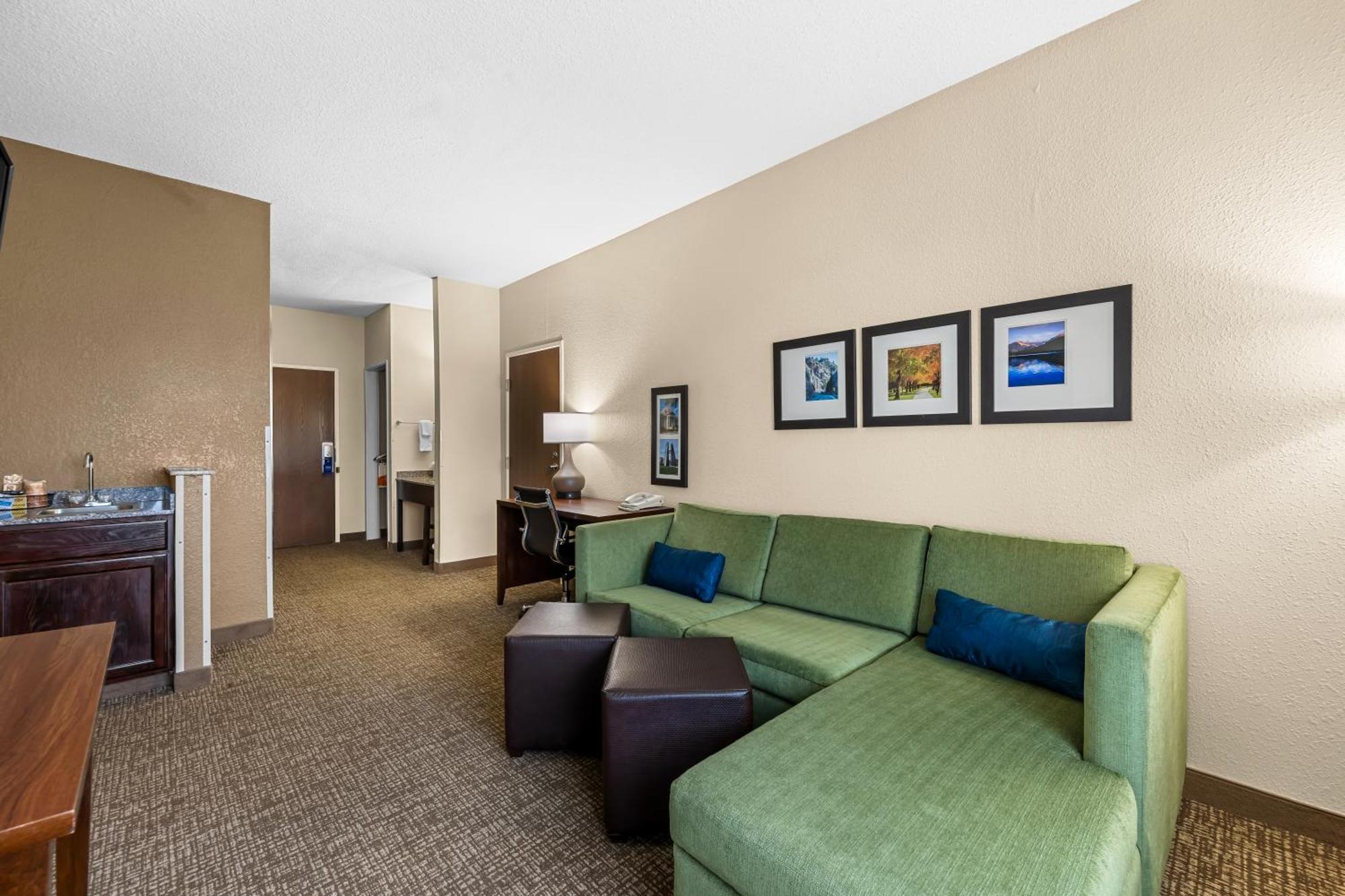 Comfort Inn & Suites Pueblo Ngoại thất bức ảnh