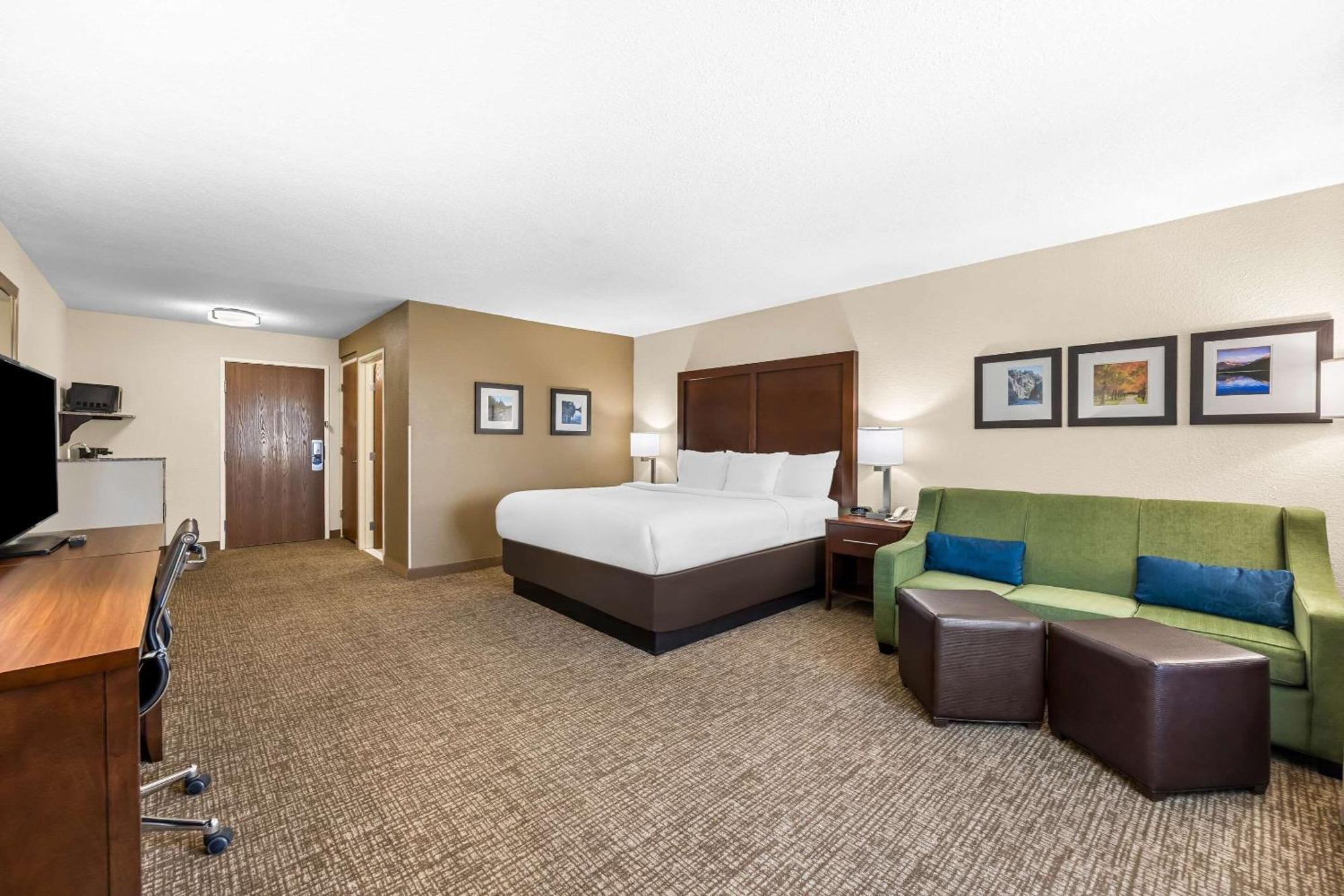 Comfort Inn & Suites Pueblo Ngoại thất bức ảnh
