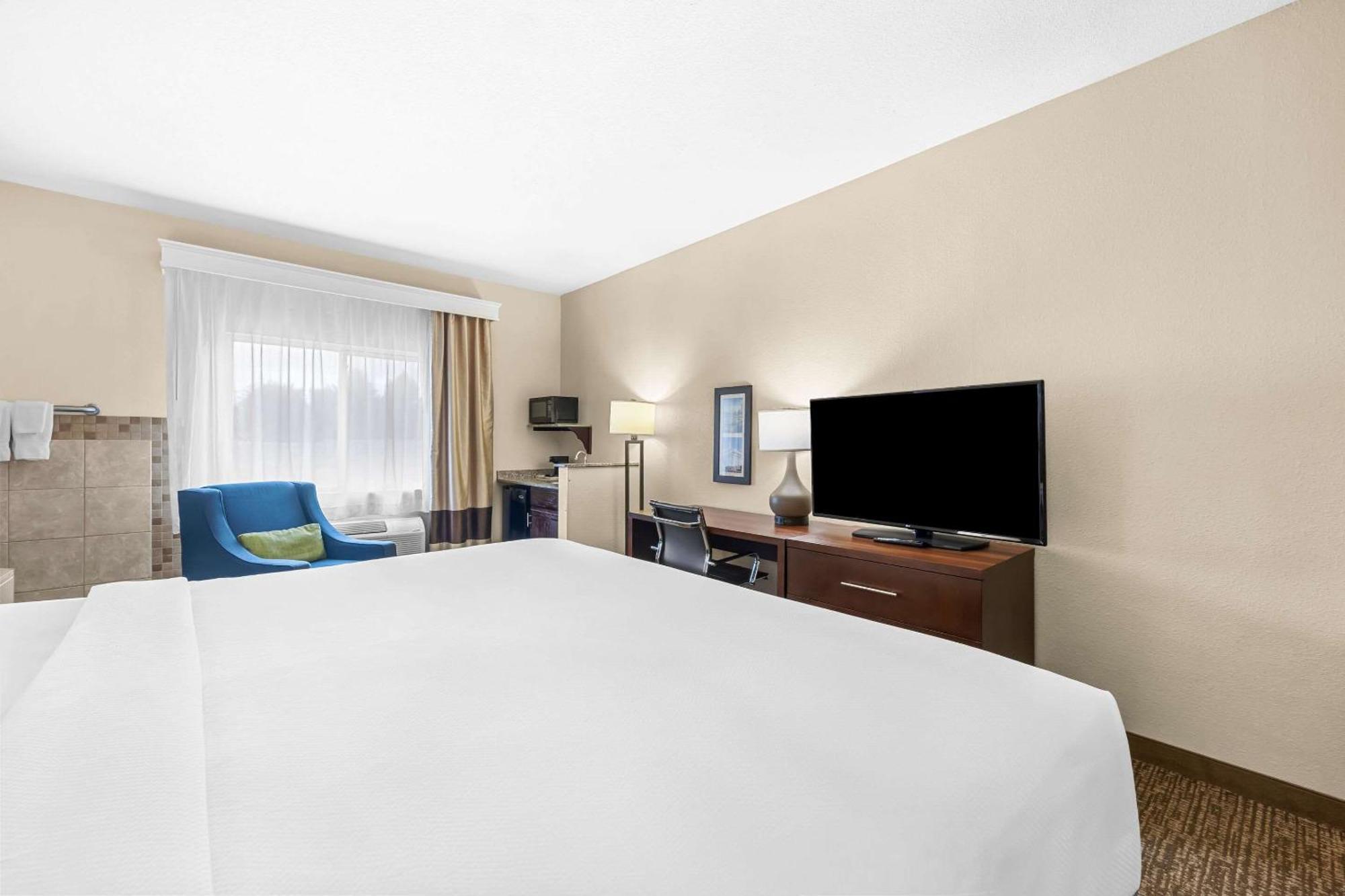 Comfort Inn & Suites Pueblo Ngoại thất bức ảnh